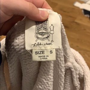 SUPER COMFY SWEATER/SWEATSHIRT